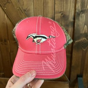 New mustang hat never worn.